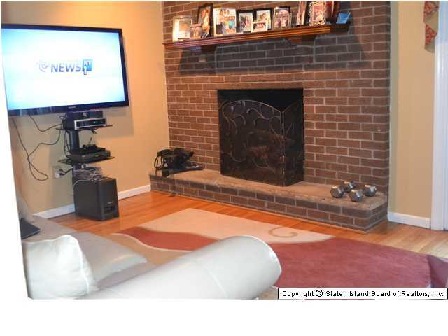 77 Radcliff Road Staten Island, NY 10305 - Photo 8 of 19 Additional Photo