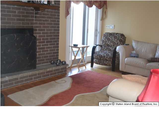 77 Radcliff Road Staten Island, NY 10305 - Photo 9 of 19 Additional Photo