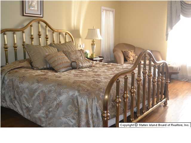 77 Radcliff Road Staten Island, NY 10305 - Photo 10 of 19 Additional Photo