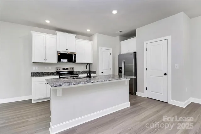 $1,995 | 7019 Jerimoth Drive, Charlotte, NC 28215