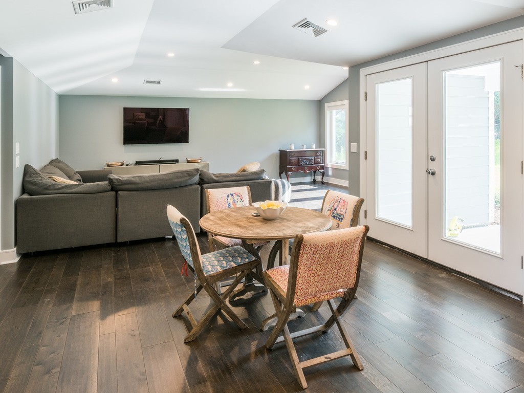18 Irving Road Natick, MA 01760 - Photo 4 of 17
