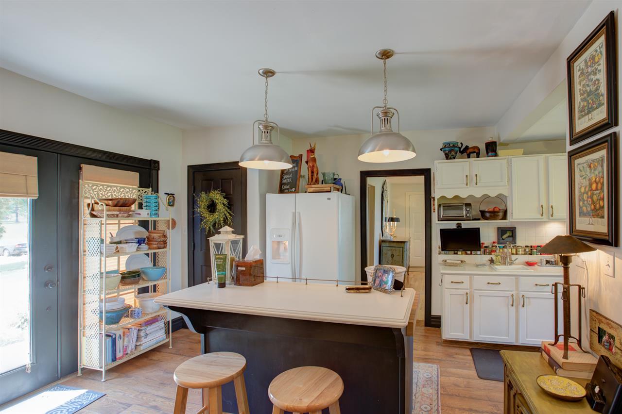 4088 Smith Road Boonville, IN 47601 - Photo 5 of 36
