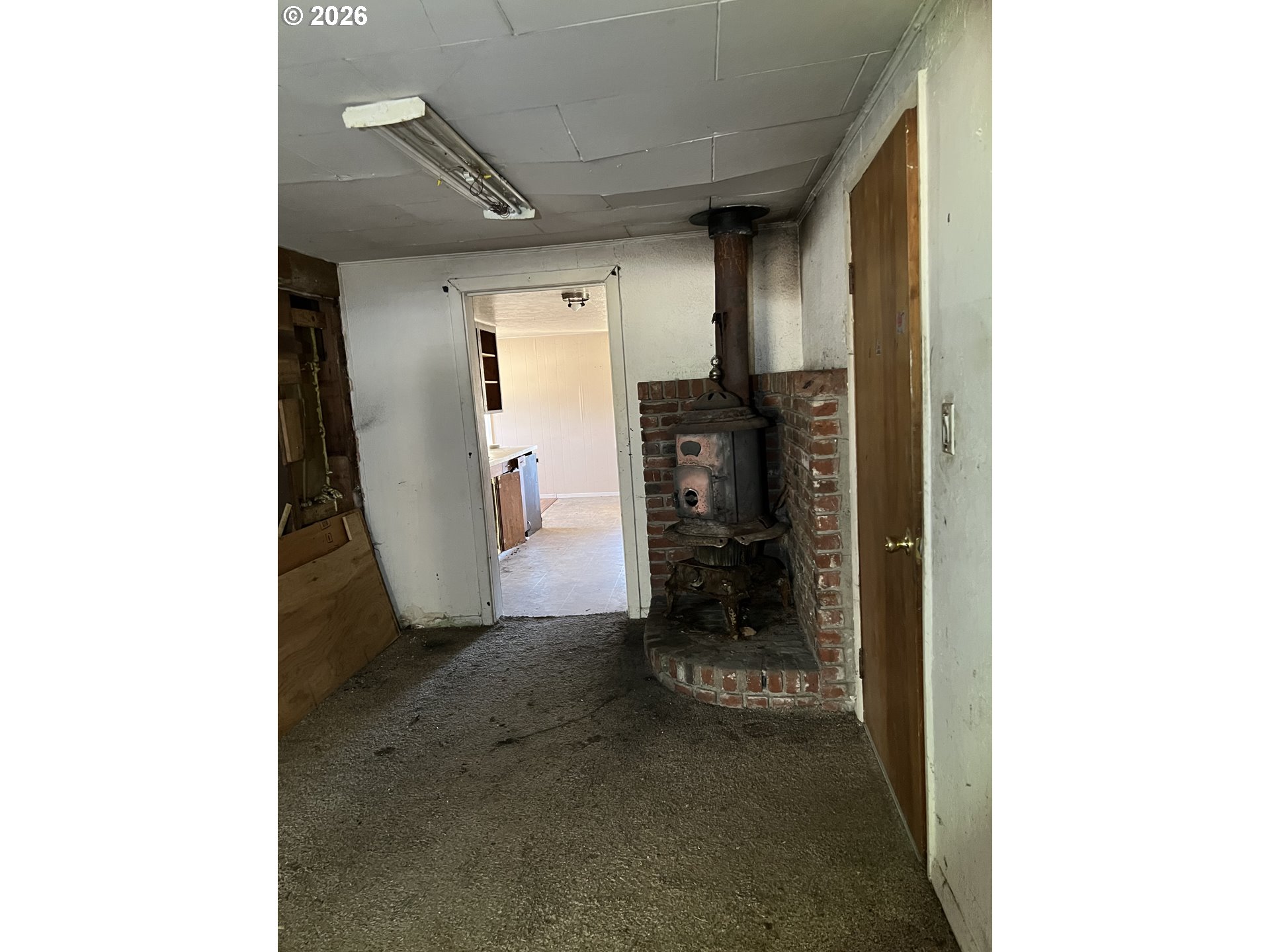 1161 Curtin Road Cottage Grove, OR 97424 - Photo 17 of 34 a view of a storage & utility room