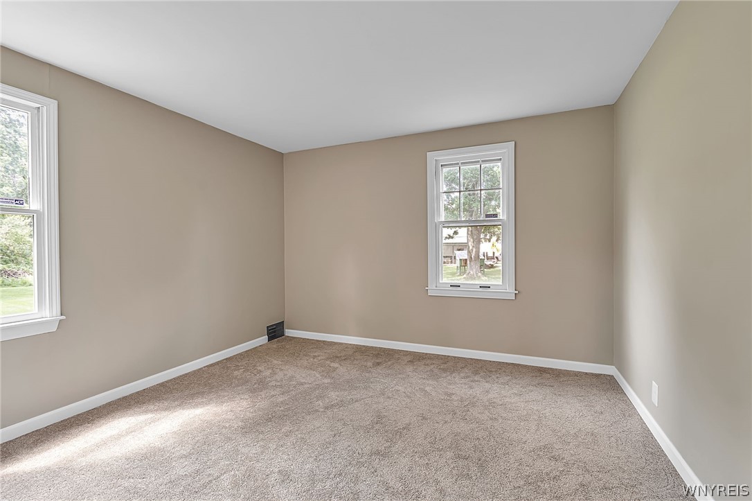 7540 Salt Road Clarence, NY 14032 - Photo 25 of 37