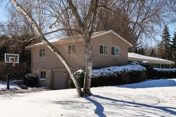 $349,900 | 3458 Field Crest Court, Beloit, WI 53511