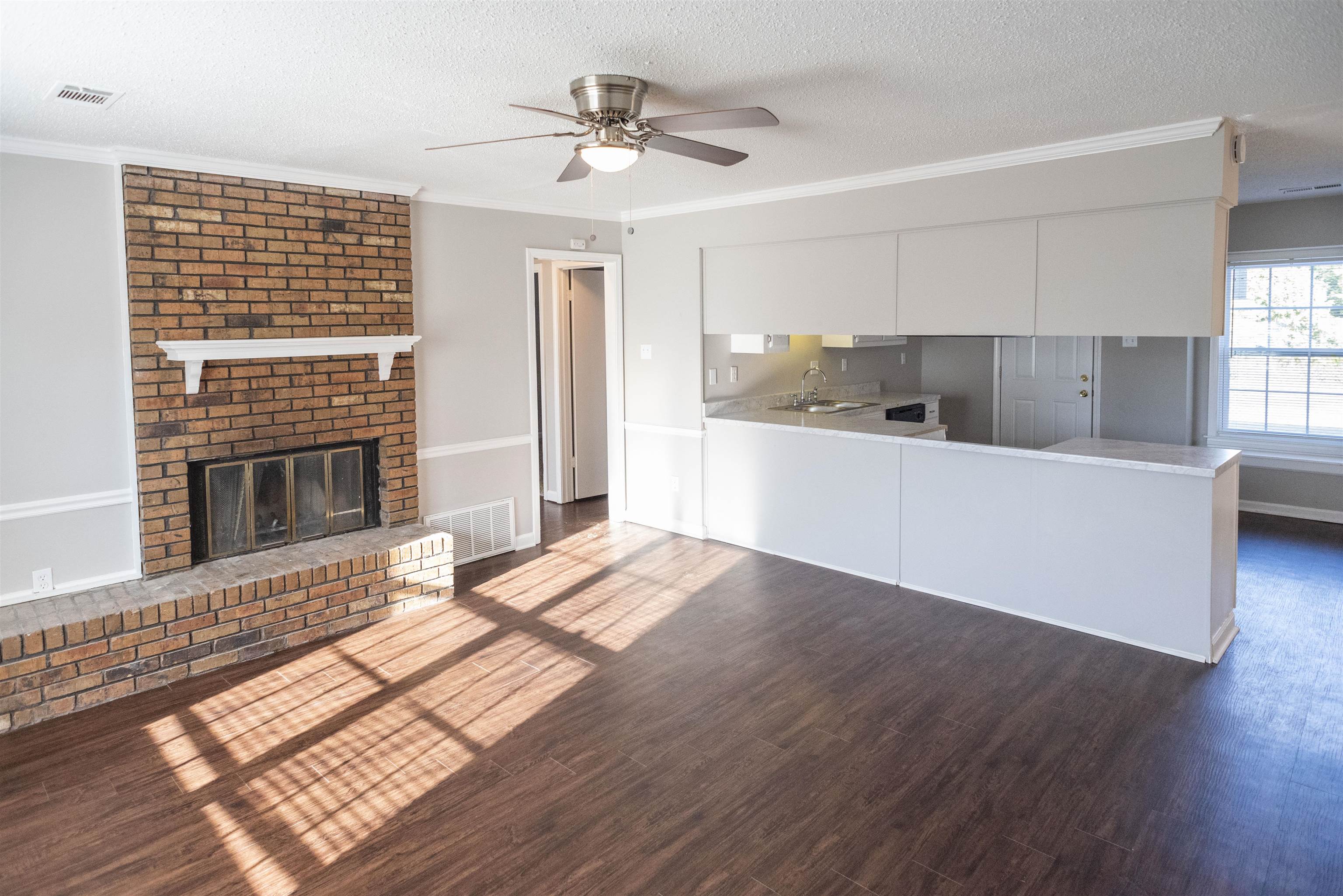 7232 Country Side Road Memphis, TN 38133 - Photo 5 of 15 Gallery Image 5