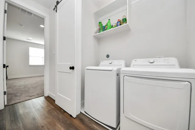 $2,800 | 3905 Pinemont Drive, Unit E, Houston, TX 77018