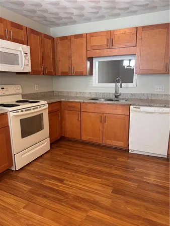 $2,500 | 92 Trellis Drive, Unit 92, West Warwick, RI 02893