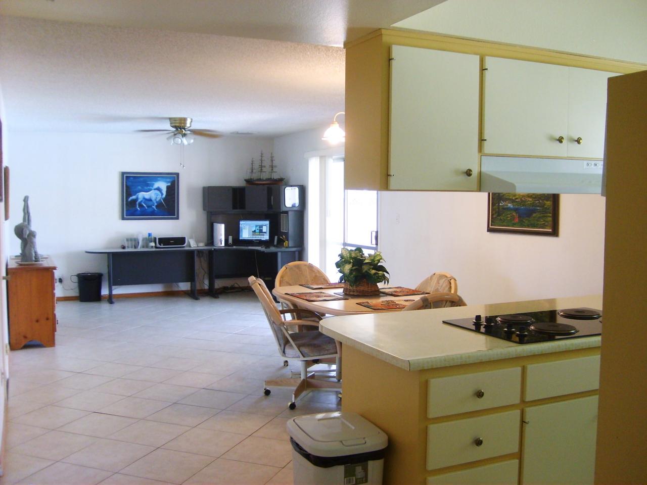 3140 West Redfield Road Phoenix, AZ 85053 - Photo 7 of 20 KITCHEN/GREAT ROOM