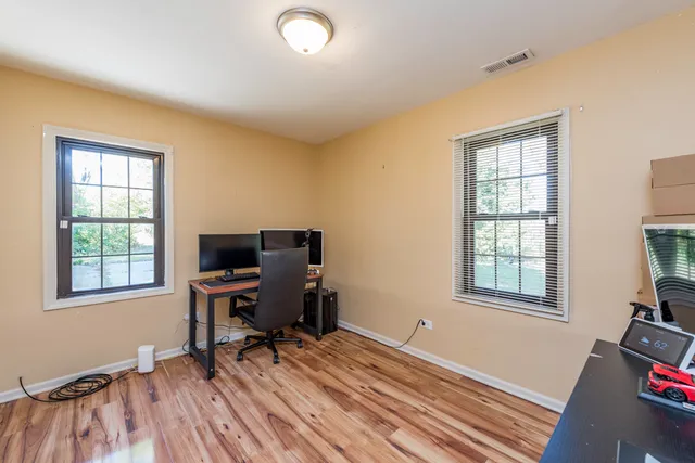 $2,550 | 1700 Gideon Avenue, Zion, IL 60099