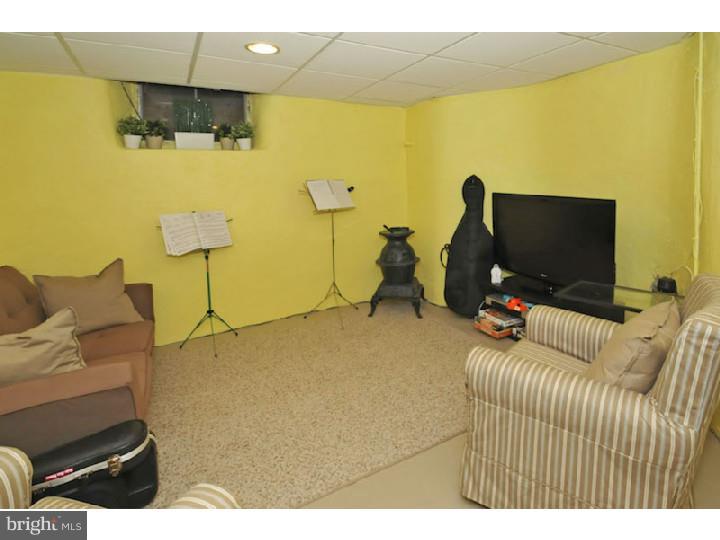 127 Andrea Road Cheltenham, PA 19012 - Photo 20 of 25 Den