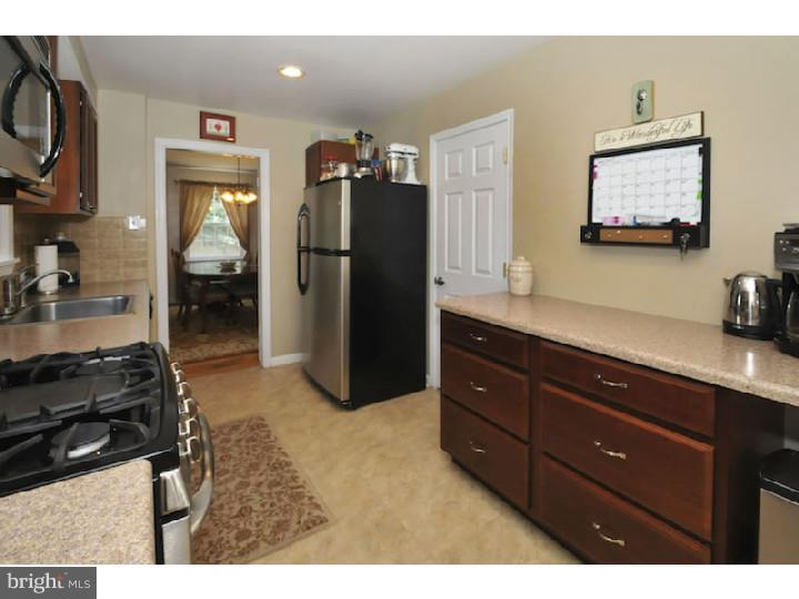 127 Andrea Road Cheltenham, PA 19012 - Photo 8 of 25 Kitchen