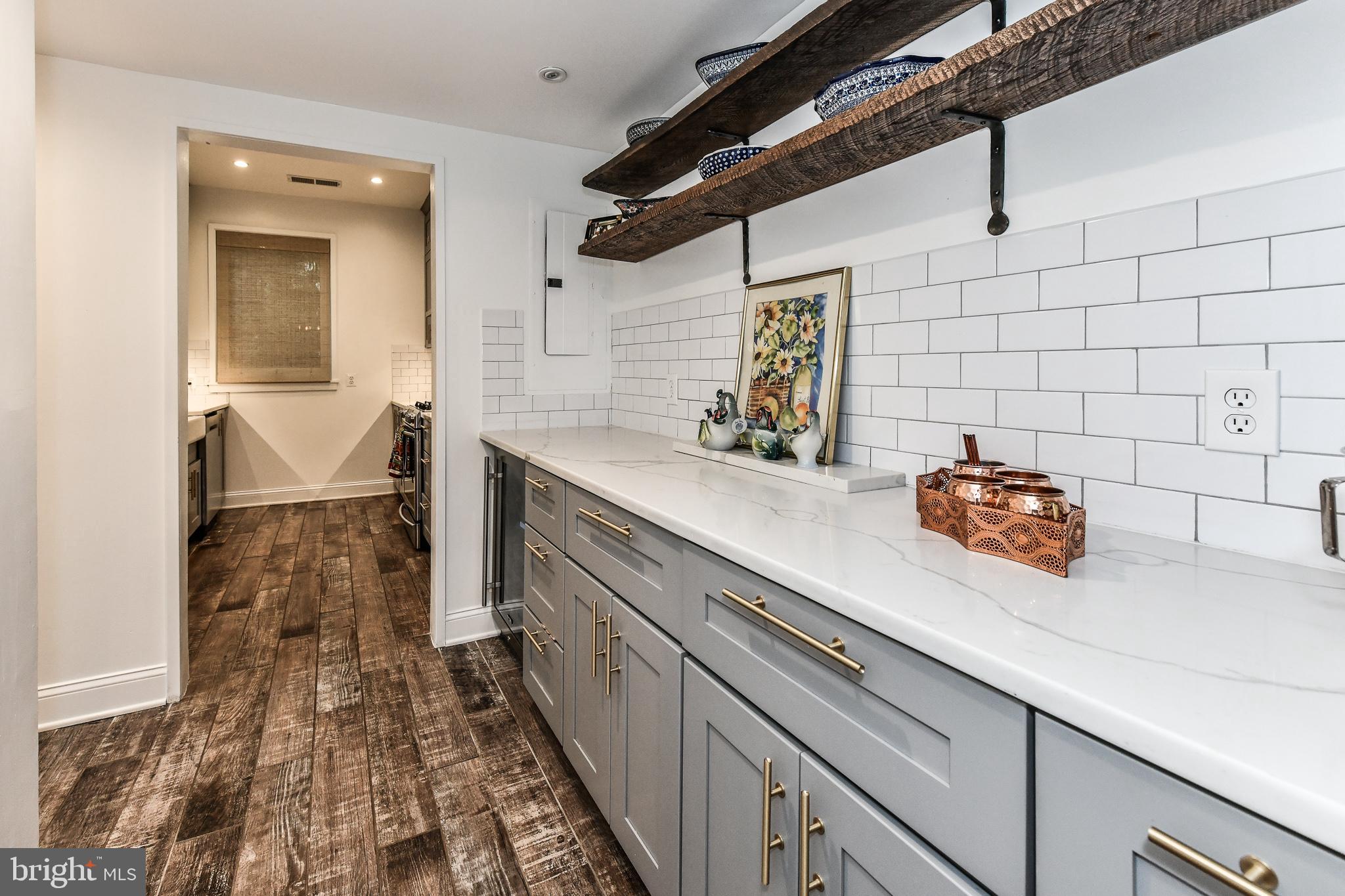 11485 Waterview Cluster Reston, VA 20190 - Photo 20 of 50 Extended Counters in Kitchen.