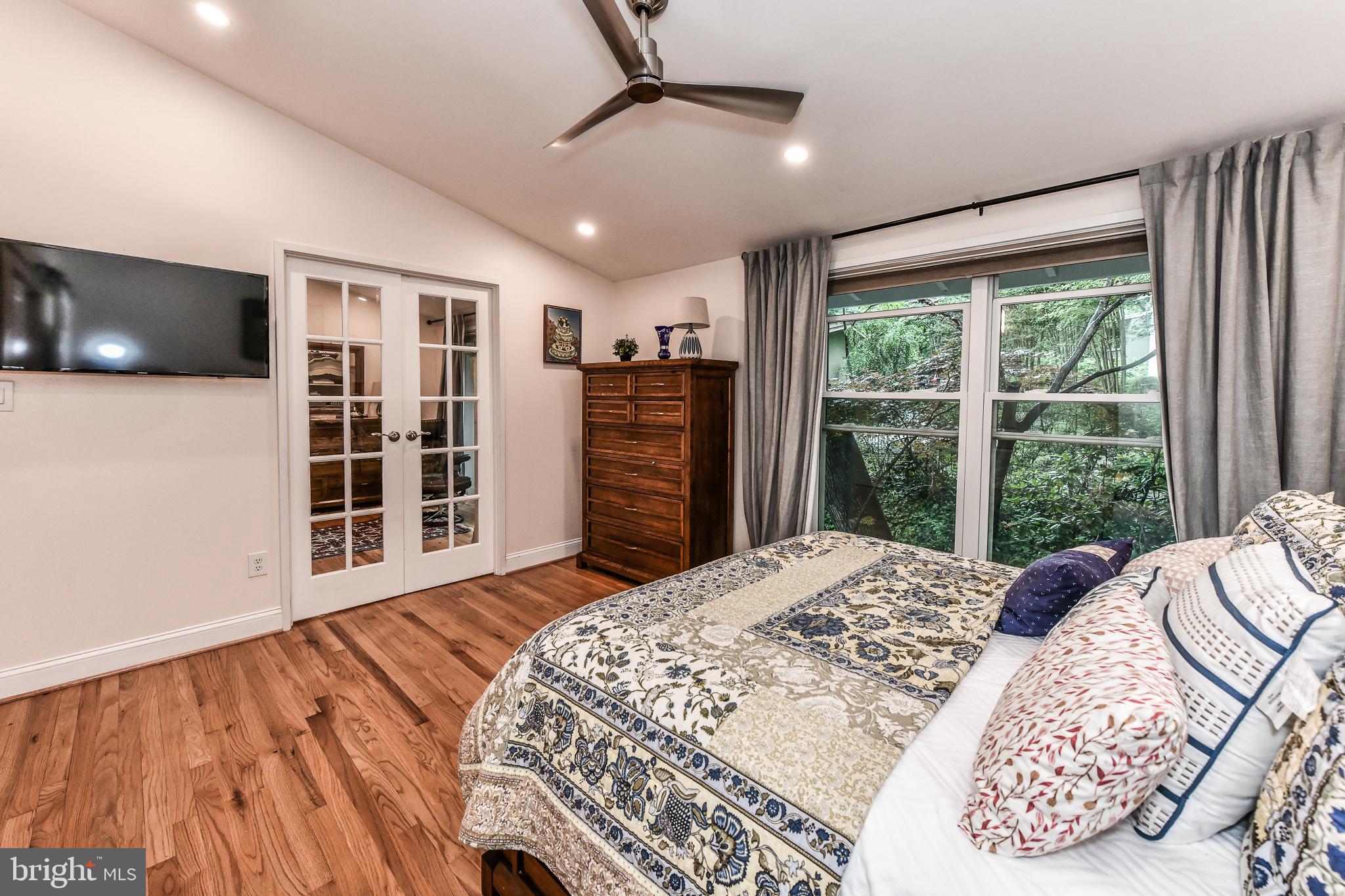 11485 Waterview Cluster Reston, VA 20190 - Photo 23 of 50 Owner's Suite with Refinished Flooring.