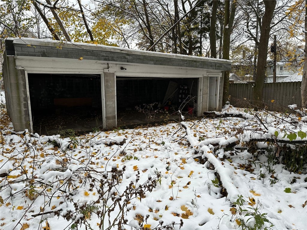 65-67 Lake View Park Rochester, NY 14613 - Photo 2 of 10