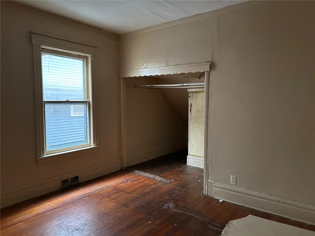 65-67 Lake View Park Rochester, NY 14613 - Photo 3 of 10