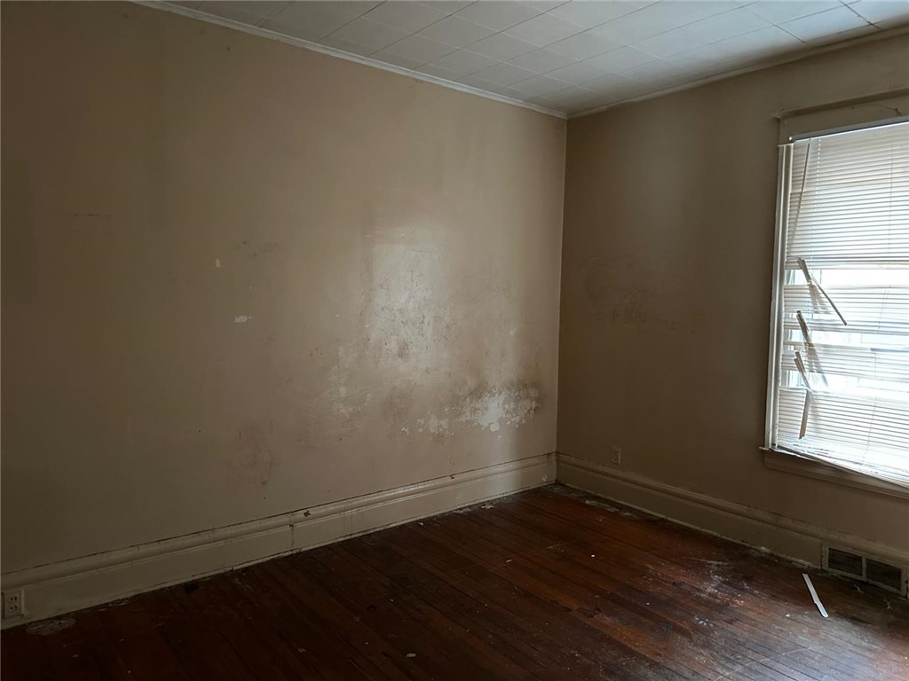 65-67 Lake View Park Rochester, NY 14613 - Photo 7 of 10