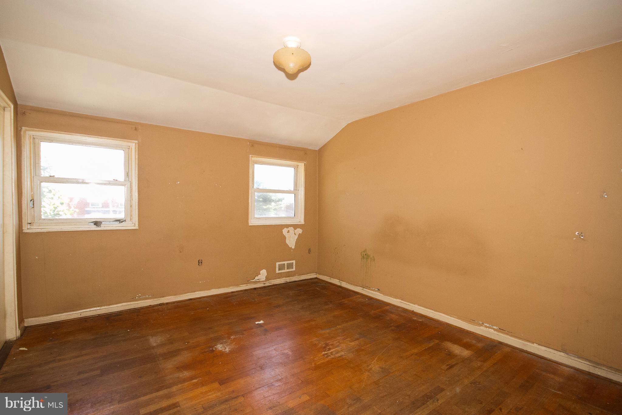1930 Ormand Road Baltimore, MD 21222 - Photo 4 of 21 Bedroom