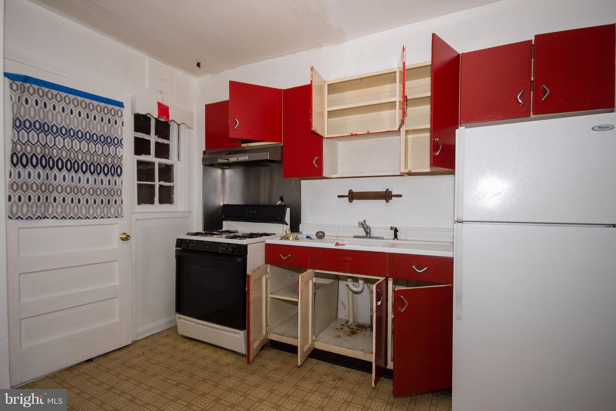 1930 Ormand Road Baltimore, MD 21222 - Photo 9 of 21 Kitchen