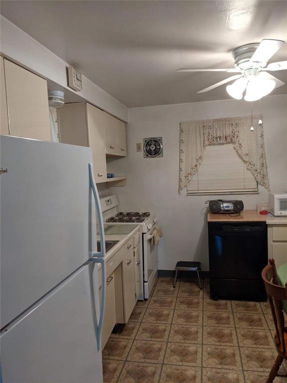 1200 Universal Road Pittsburgh, PA 15235 - Photo 14 of 18 Gallery Image 14