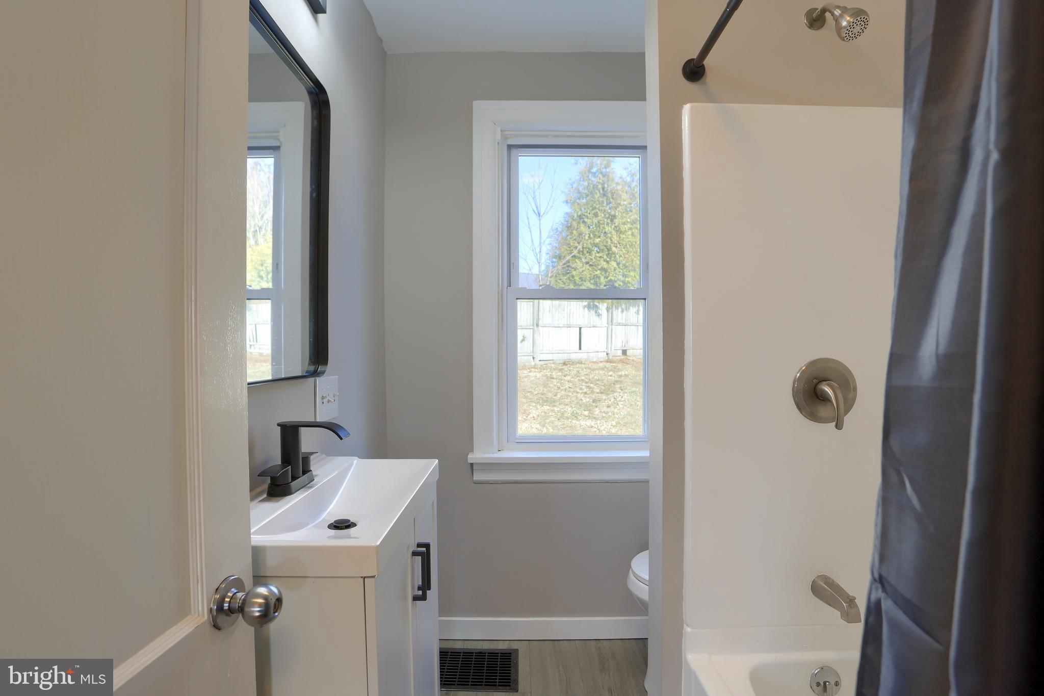 441 Pleasant Hall Road Carlisle, PA 17013 - Photo 10 of 20 Gallery Image 10