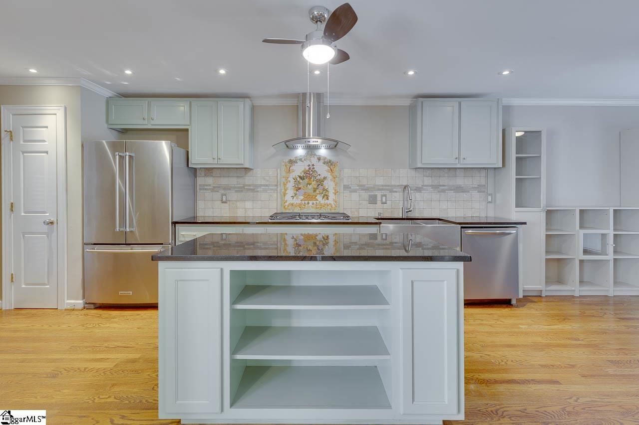 1205 Shadow Way Greenville, SC 29615 - Photo 11 of 48