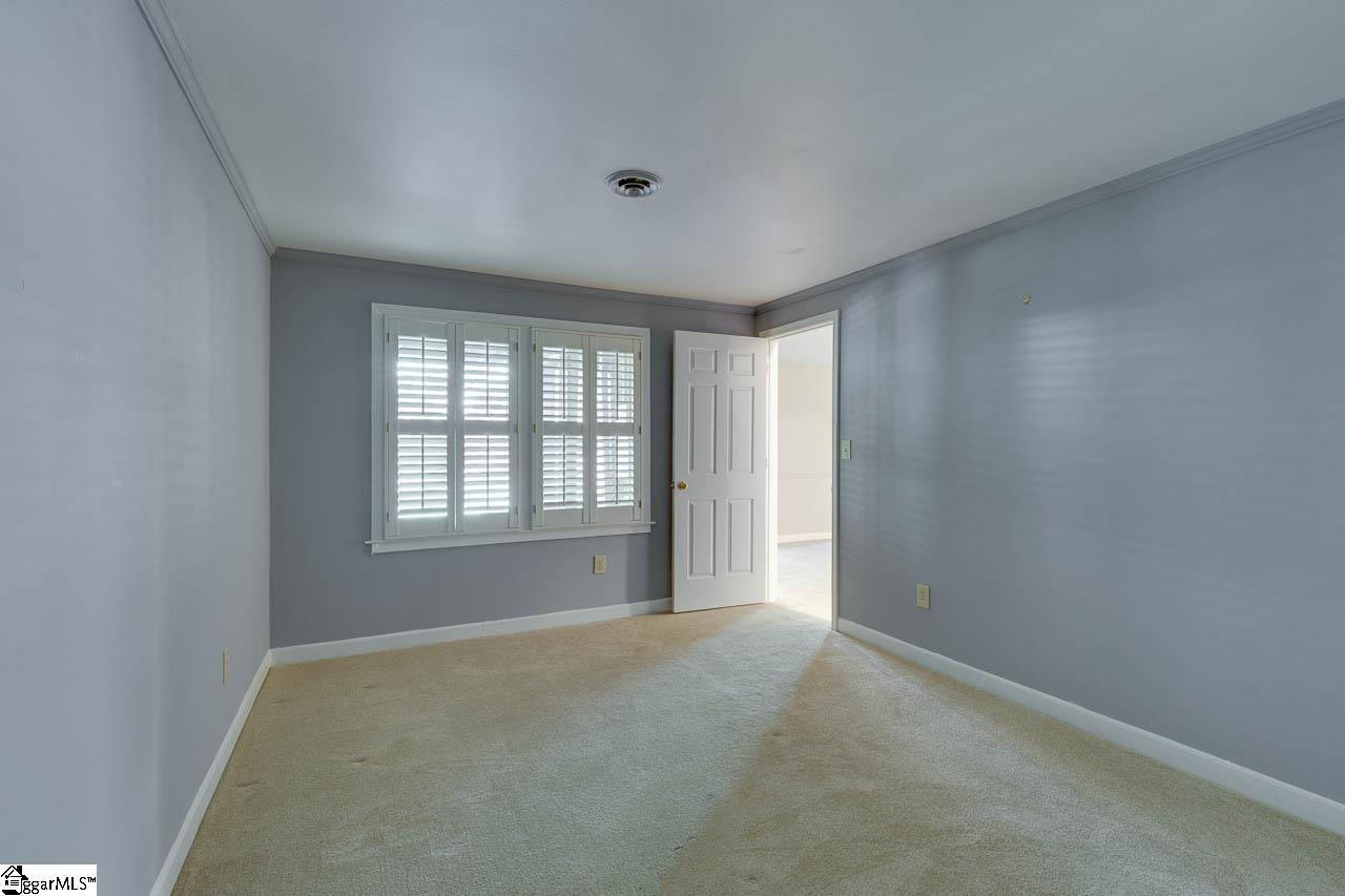 1205 Shadow Way Greenville, SC 29615 - Photo 32 of 48