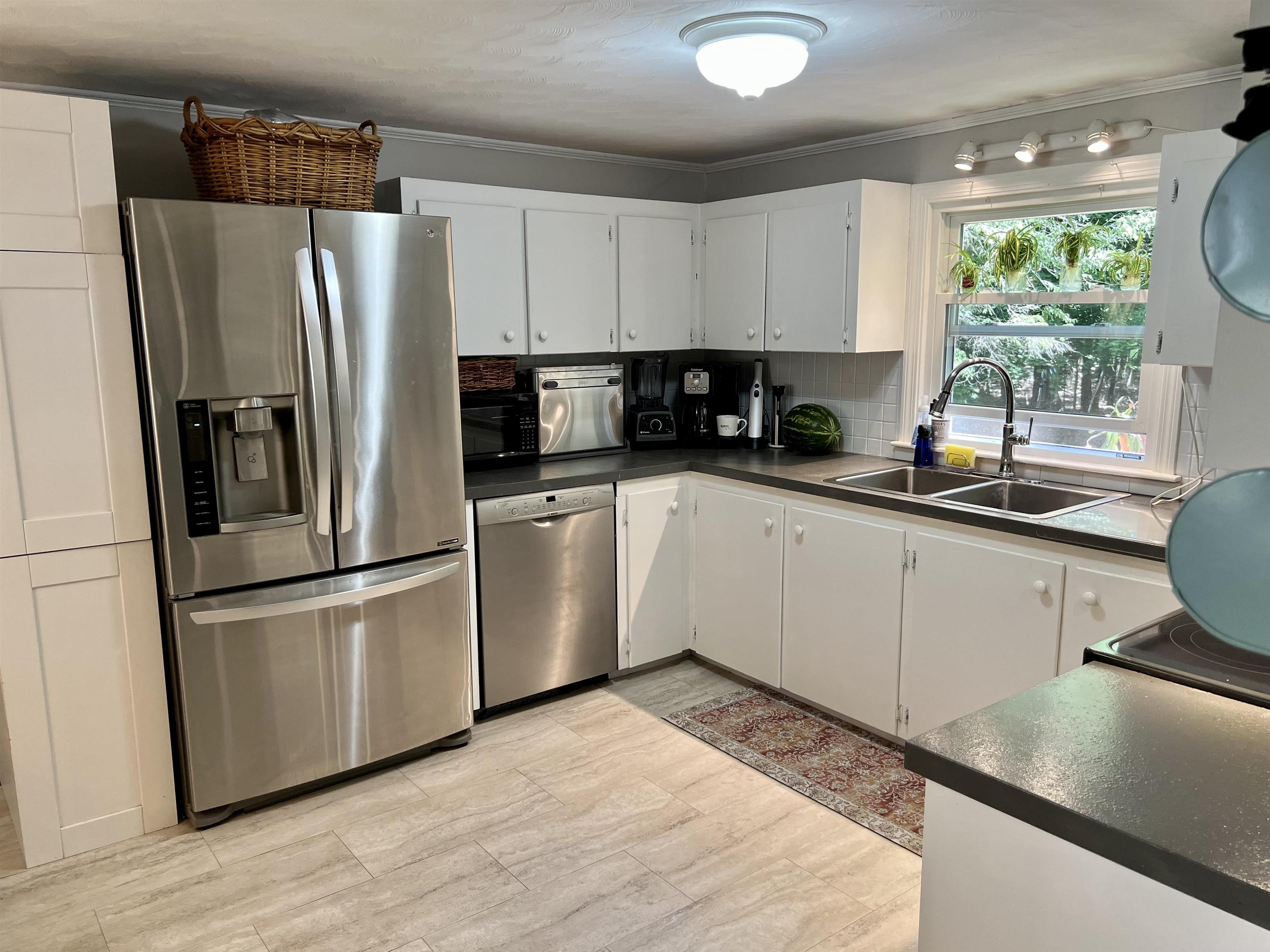 31 Pine Road North Hampton, NH 03862 - Photo 5 of 26
