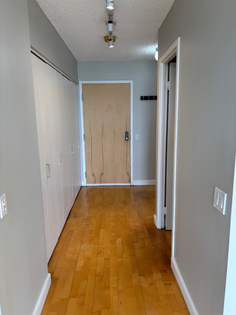 5320 North Sheridan Road, Unit 1610 Chicago, IL 60640 - Photo 17 of 18