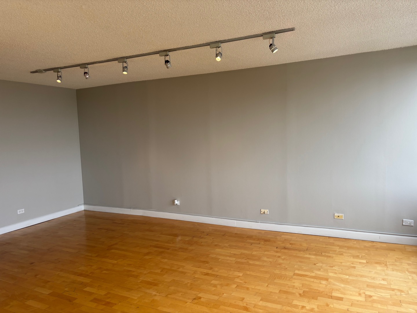 5320 North Sheridan Road, Unit 1610 Chicago, IL 60640 - Photo 10 of 18