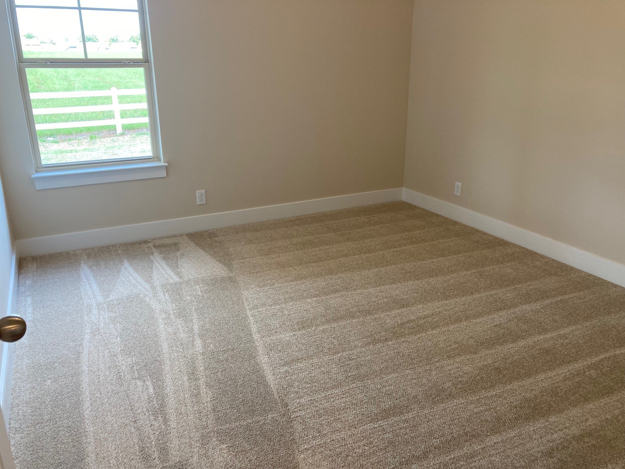 613 Spring Hill Drive Smyrna, TN 37167 - Photo 10 of 25 an empty room with a window