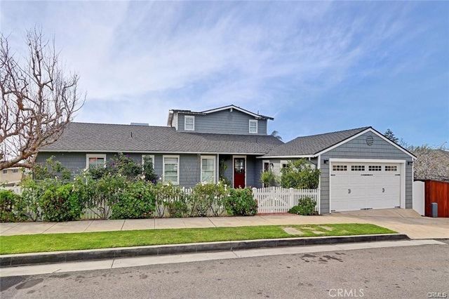$8,900 | 955 8th Place, Hermosa Beach, CA 90254