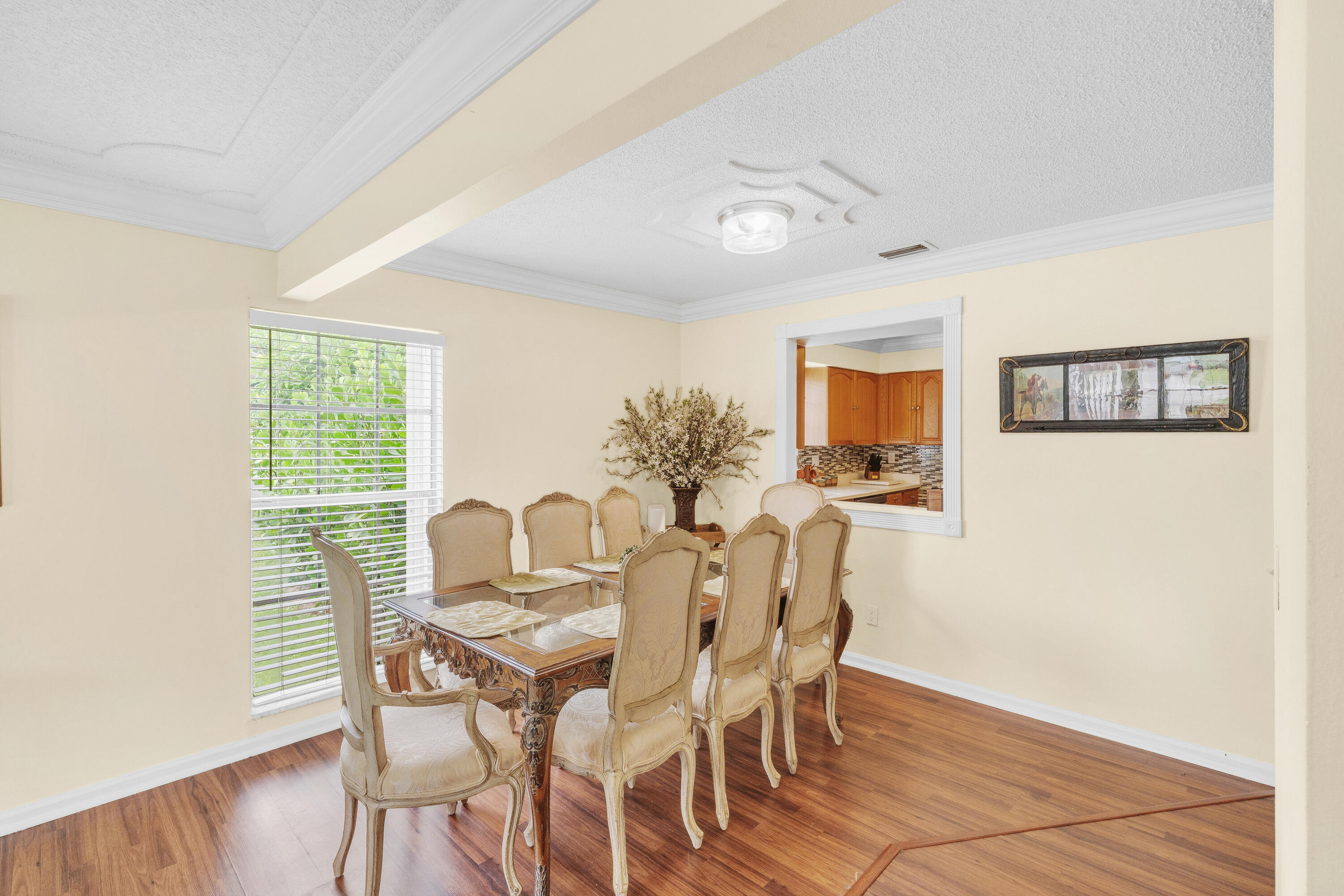 1350 Riverside Circle, Unit 1 Wellington, FL 33414 - Photo 7 of 43 6 Dining Area (1)