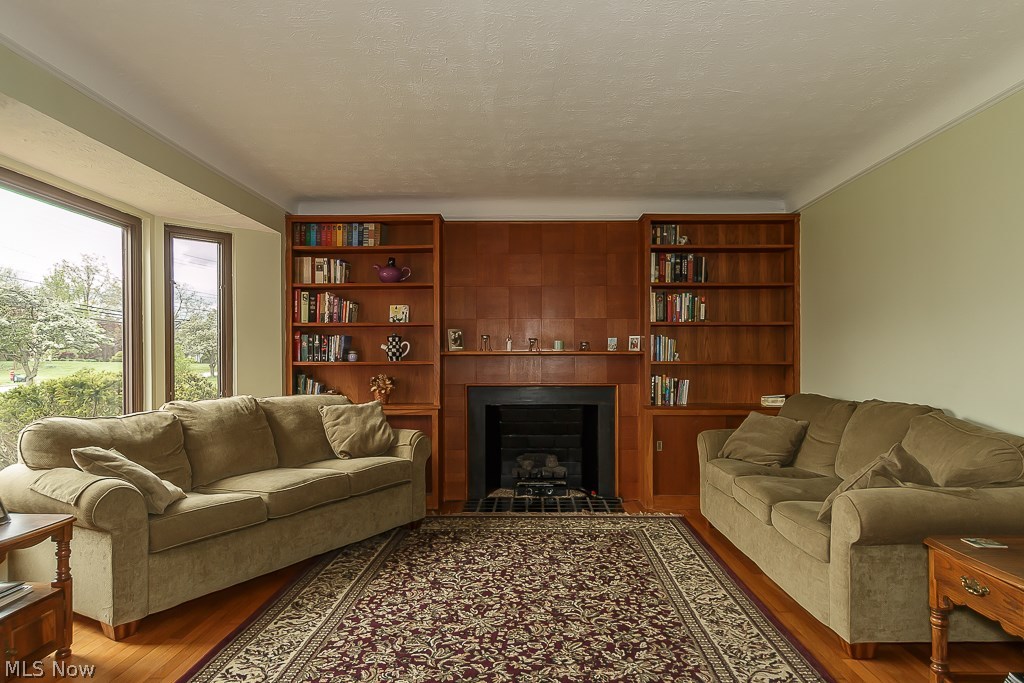 30446 Ridge Road Wickliffe, OH 44092 - Photo 2 of 28 Gallery Image 2