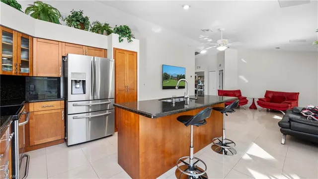 $1,000,000 | 1580 16th Street Northeast, Naples, FL 34120