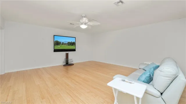 $1,000,000 | 1580 16th Street Northeast, Naples, FL 34120