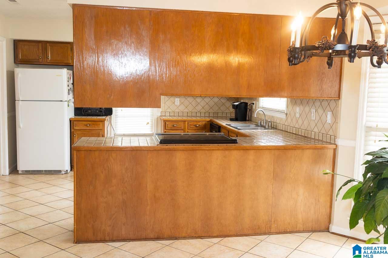 1012 Willowbrook Road Birmingham, AL 35215 - Photo 11 of 27