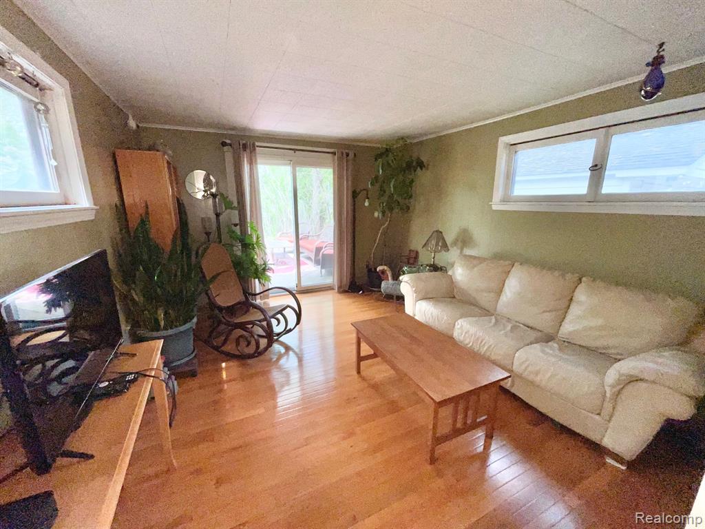 2826 Bamlet Road Royal Oak, MI 48073 - Photo 11 of 25 Gallery Image 11