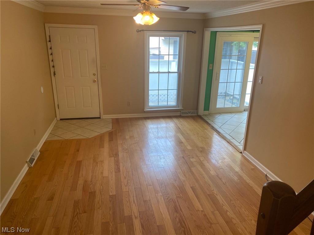6561 Engle Road, Unit 40A Brook Park, OH 44142 - Photo 11 of 24 Living room pictured from stairs to second floor