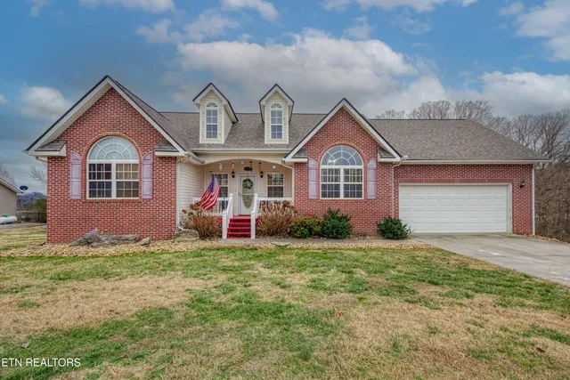$399,900 | 121 Uphill Drive, Madisonville, TN 37354