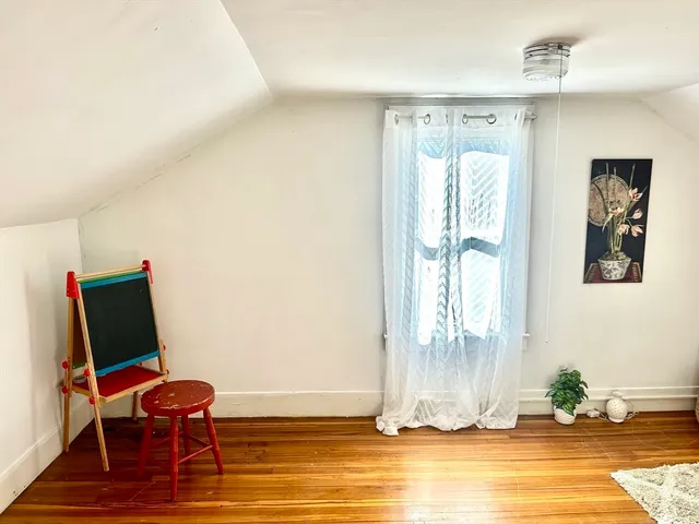 $329,900 | 41 Old Ferry Road, Northampton, MA 01060