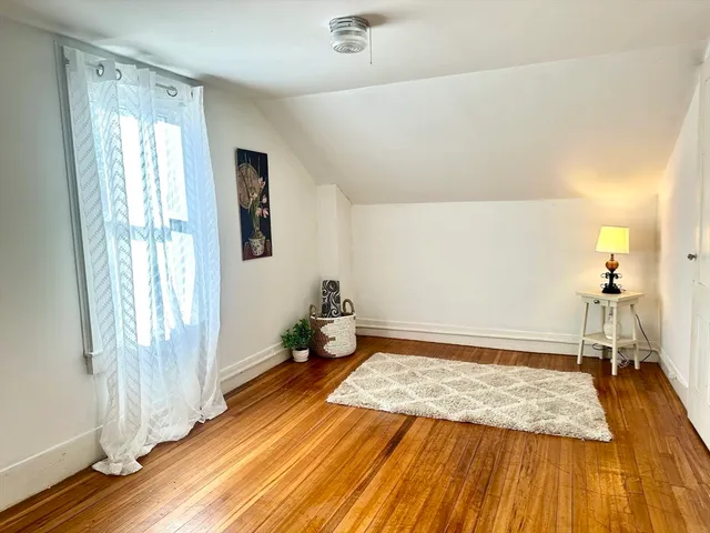 $329,900 | 41 Old Ferry Road, Northampton, MA 01060