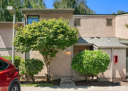 $445,000 | 10037 Northeast 138th Place, Unit D7, Kirkland, WA 98034