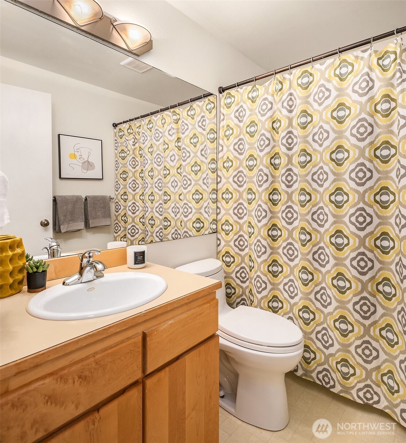 10037 Northeast 138th Place, Unit D7 Kirkland, WA 98034 - Photo 13 of 19