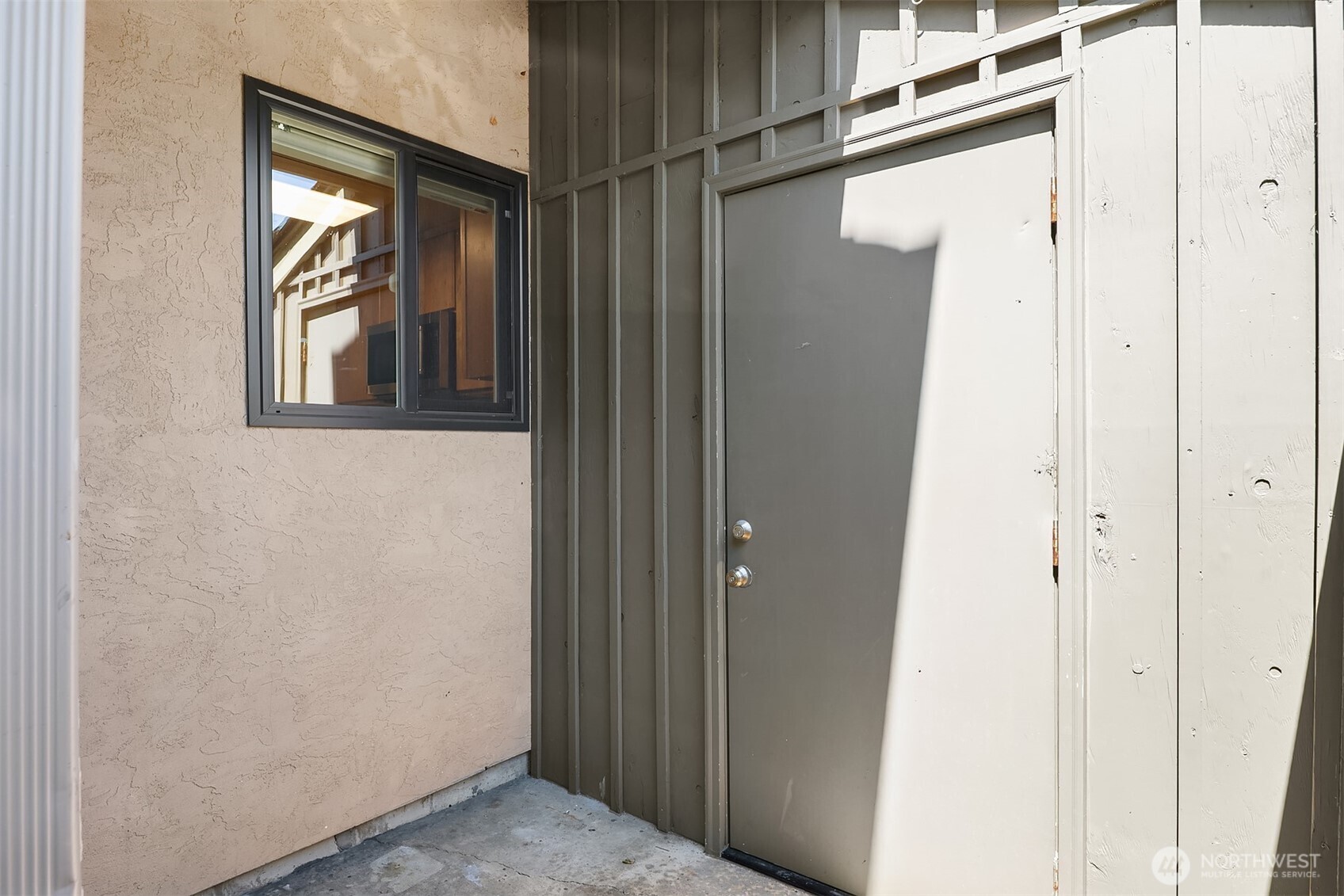 10037 Northeast 138th Place, Unit D7 Kirkland, WA 98034 - Photo 18 of 19