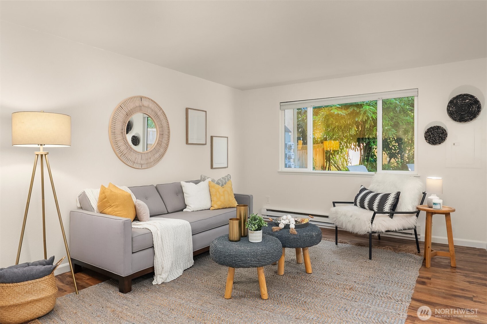 10037 Northeast 138th Place, Unit D7 Kirkland, WA 98034 - Photo 2 of 19