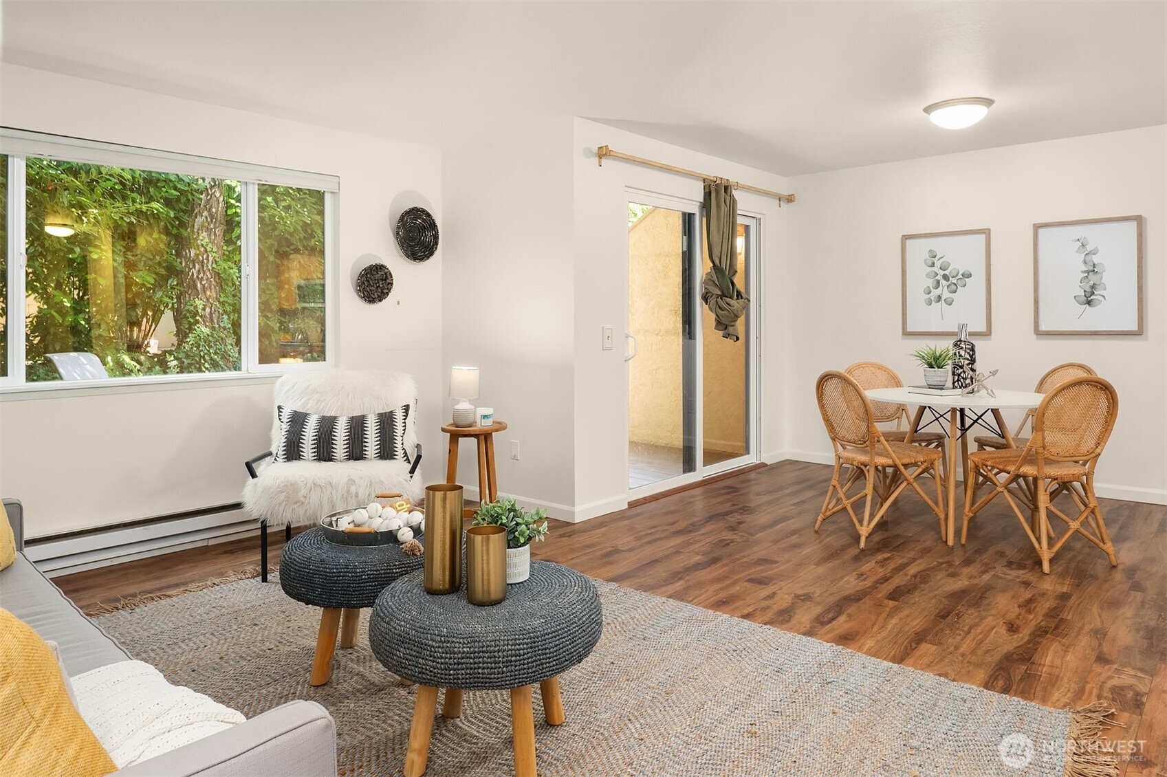 10037 Northeast 138th Place, Unit D7 Kirkland, WA 98034 - Photo 3 of 19