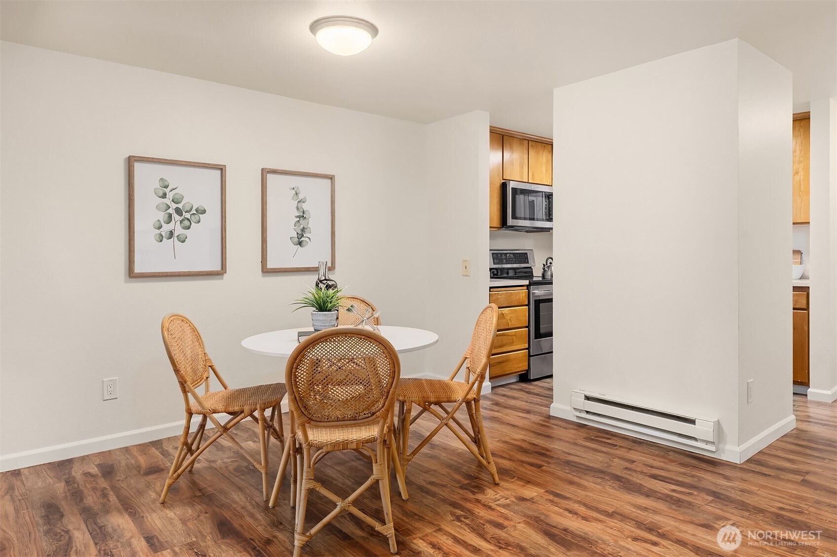 10037 Northeast 138th Place, Unit D7 Kirkland, WA 98034 - Photo 7 of 19