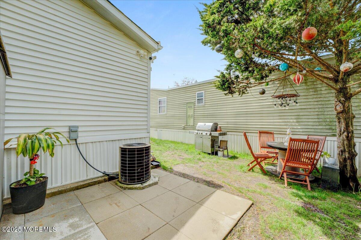 1820 State Rte 35, Unit 25 Wall, NJ 07719 - Photo 17 of 23 20-Backyard