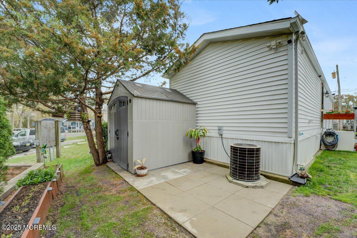1820 State Rte 35, Unit 25 Wall, NJ 07719 - Photo 18 of 23 21-Backyard